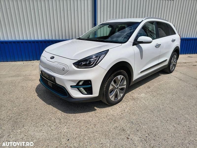 Alb Utilizat 2021 Kia e-Niro Vision SUV | 17.784 EUR - Imagine 1/4