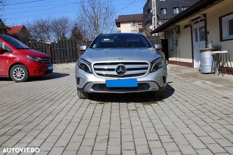 Second-hand Mercedes GLA220 170 CP (125 kW) 2015 Culoaregri SUV