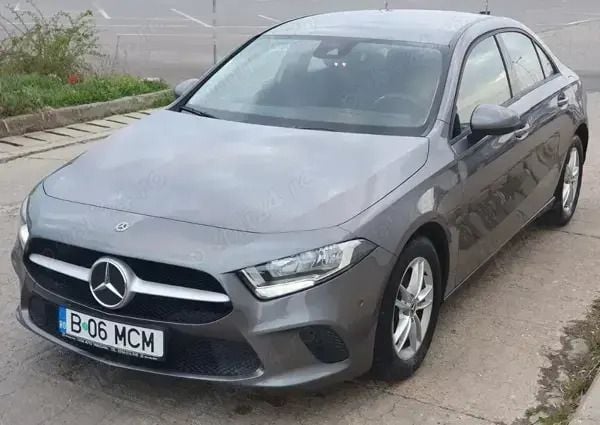 Utilizat 2020 Mercedes A200 Berlinǎ | 23.500 EUR (Preț bun) - Imagine 1/4