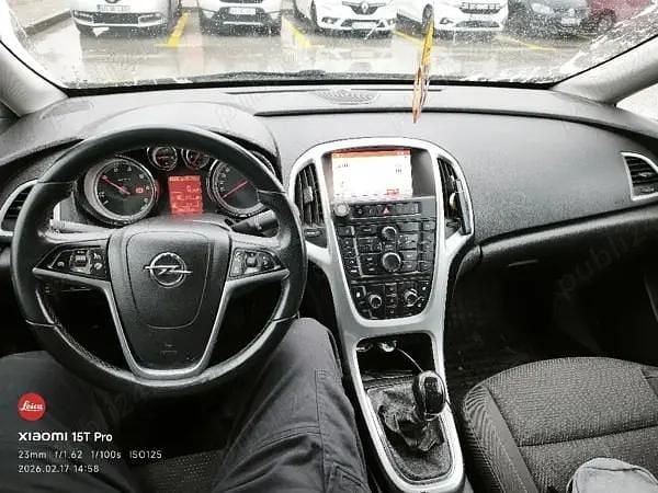 Second-hand Opel Astra 110 CP (80 kW) 2014 Break