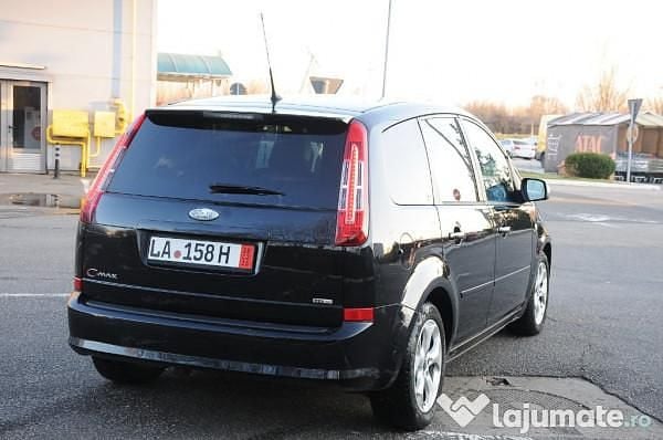 Second-hand Ford C-MAX Titanium 136 CP (100 kW) 2010 Culoarenegru Monovolum