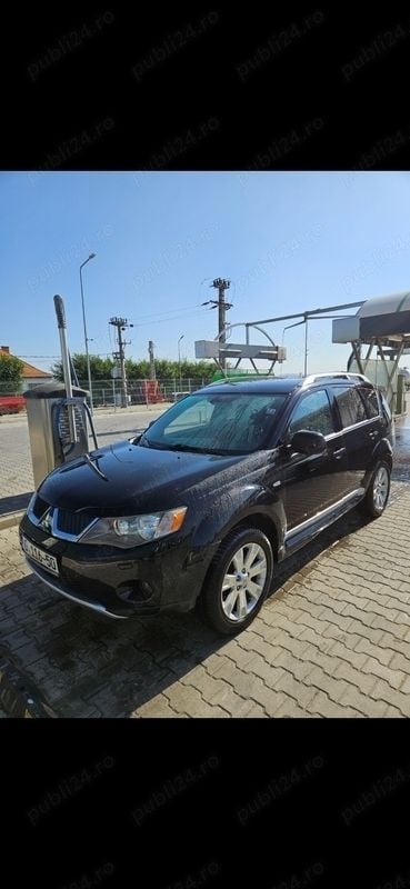 Second-hand Mitsubishi Outlander 140 CP (102 kW) 2009 Negru SUV