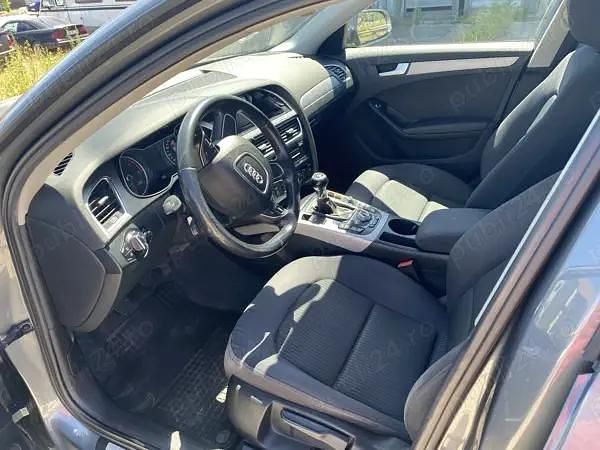 Utilizat 2013 Audi A4 Berlinǎ | 8.600 EUR (Preț OK) - Imagine 1/4