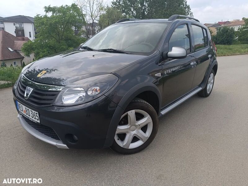Gri Utilizat 2010 Dacia Sandero Stepway Hatchback | 3.490 EUR (Preț OK) - Imagine 1/4