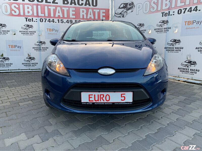 Second-hand Ford Fiesta Trend 82 CP (60 kW) 2010 Albastru Hatchback