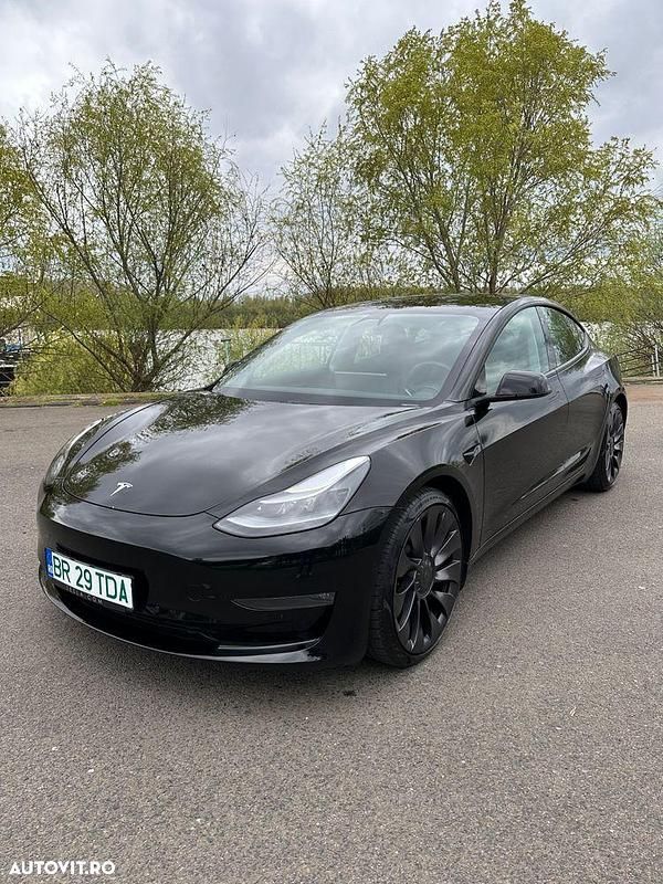 Culoarenegru Utilizat 2021 Tesla Model 3 Performance Berlinǎ | 31.499 EUR (Preț OK) - Imagine 1/4