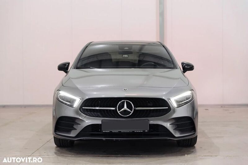Gri Utilizat 2021 Mercedes A250 AMG line Hatchback | 30.492 EUR (Preț OK) - Imagine 1/4