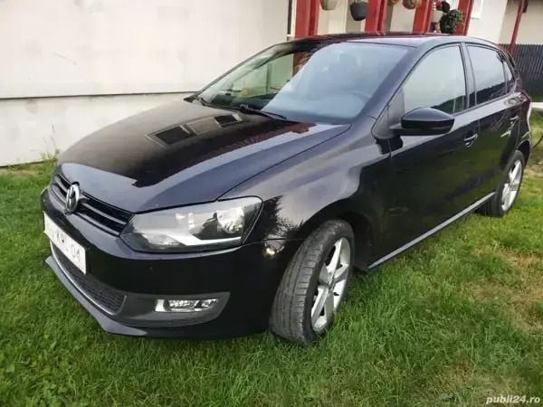 Utilizat 2014 VW Polo Berlinǎ | 5.600 EUR - Imagine 1/4