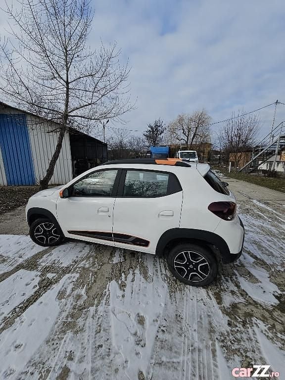 Second-hand Dacia Spring 47 kW (65 CP) 2022 Hatchback