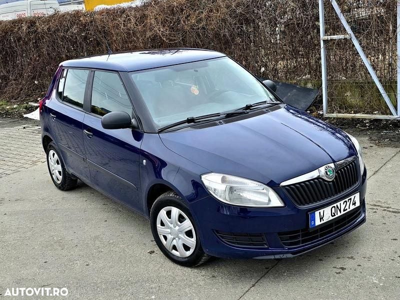 Second-hand Skoda Fabia 60 CP (44 kW) 2010 Culoarealbastru Hatchback