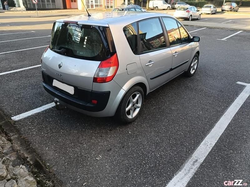 Utilizat 2006 Renault Scénic II Monovolum | 1.100 EUR - Imagine 1/4