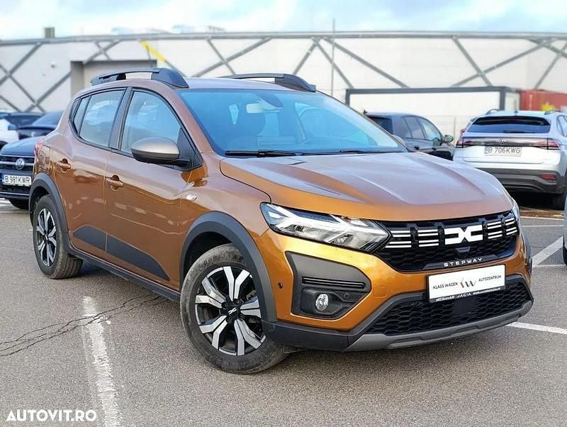 Second-hand Dacia Sandero Expression 90 CP (66 kW) 2022 Culoareportocaliu Hatchback