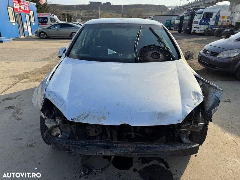 Second-hand VW Golf IV Comfortline 140 CP (102 kW) 2005 Culoaregri Break