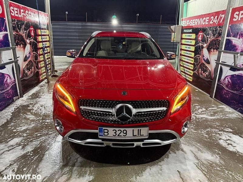 Culoarerosu Second-hand 2019 Mercedes GLA180 Edition SUV | 17.500 EUR (Preț OK) - Imagine 1/4