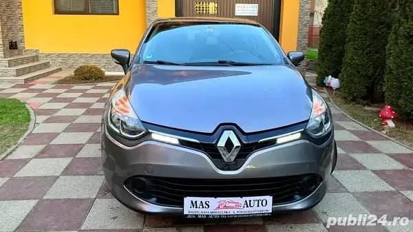 Utilizat 2015 Renault Clio IV Dynamique Hatchback | 4.890 EUR (Preț OK) - Imagine 1/4
