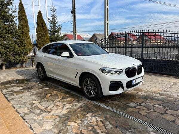 Alb Utilizat 2020 BMW X4 SUV | 37.800 EUR (Puțin scump) - Imagine 1/4