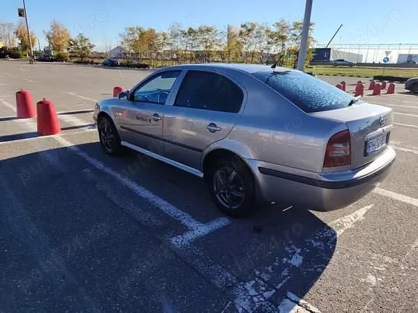 Second-hand Skoda Octavia Tour 101 CP (74 kW) 2008 Berlinǎ