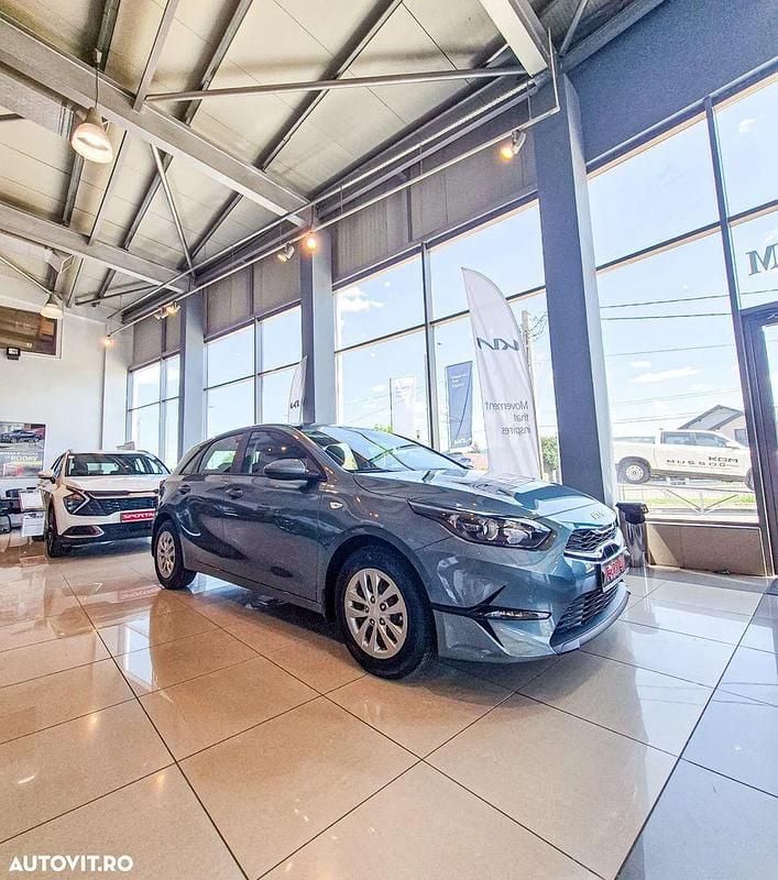 Alb Nouă 2024 Kia Ceed Best Hatchback | 20.100 EUR (Puțin scump) - Imagine 1/4