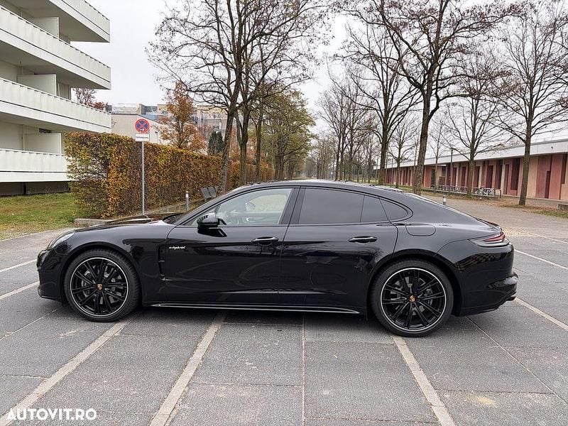 Second-hand Porsche Panamera 4 330 CP (242 kW) 2020 Culoarenegru Berlinǎ