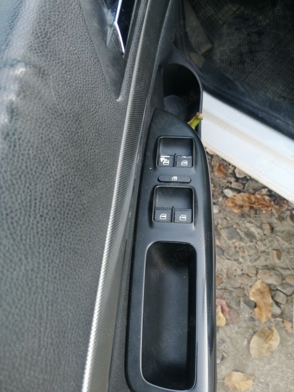 Utilizat 2009 Skoda Octavia Berlinǎ | 2.500 EUR (Preț OK) - Imagine 1/4
