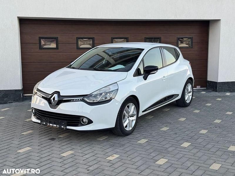 Second-hand Renault Clio IV Dynamique 90 CP (66 kW) 2014 Culoarealb Hatchback