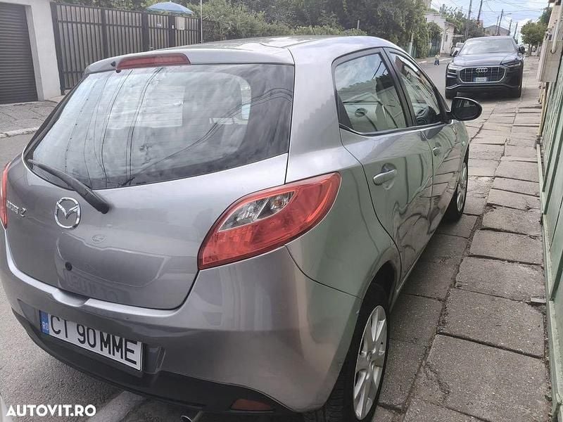 Culoaregri Utilizat 2012 Mazda 2 Hatchback | 3.700 EUR (Preț bun) - Imagine 1/4