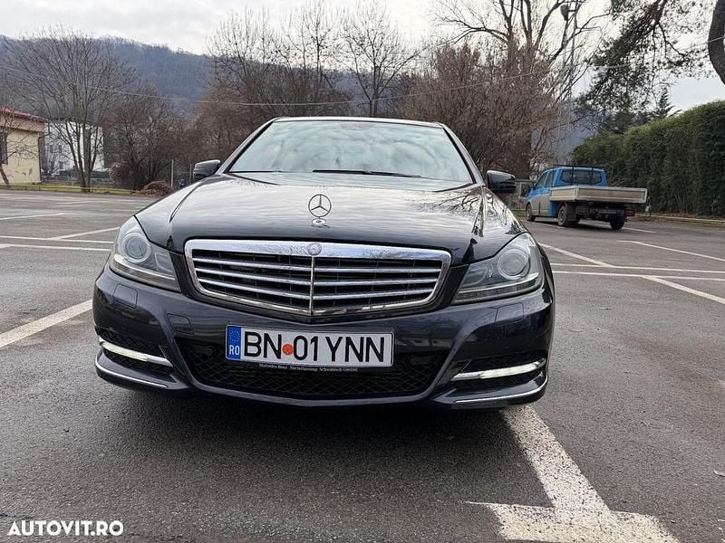Second-hand Mercedes C250 204 CP (150 kW) 2011 Culoaregri Berlinǎ