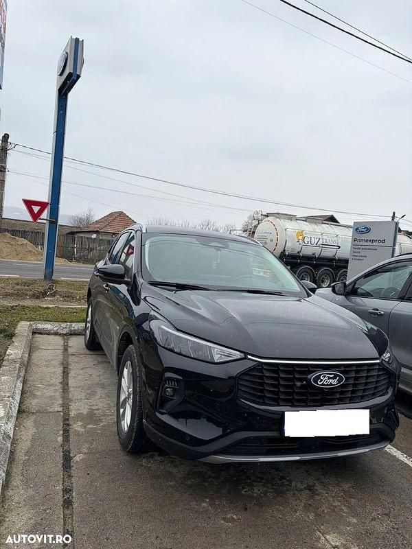 Second-hand Ford Kuga 180 CP (132 kW) 2024 Culoarenegru SUV