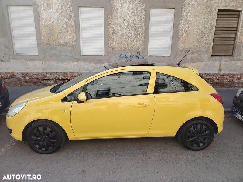 Second-hand Opel Corsa 70 CP (51 kW) 2009 Culoaregalbeuriu Hatchback