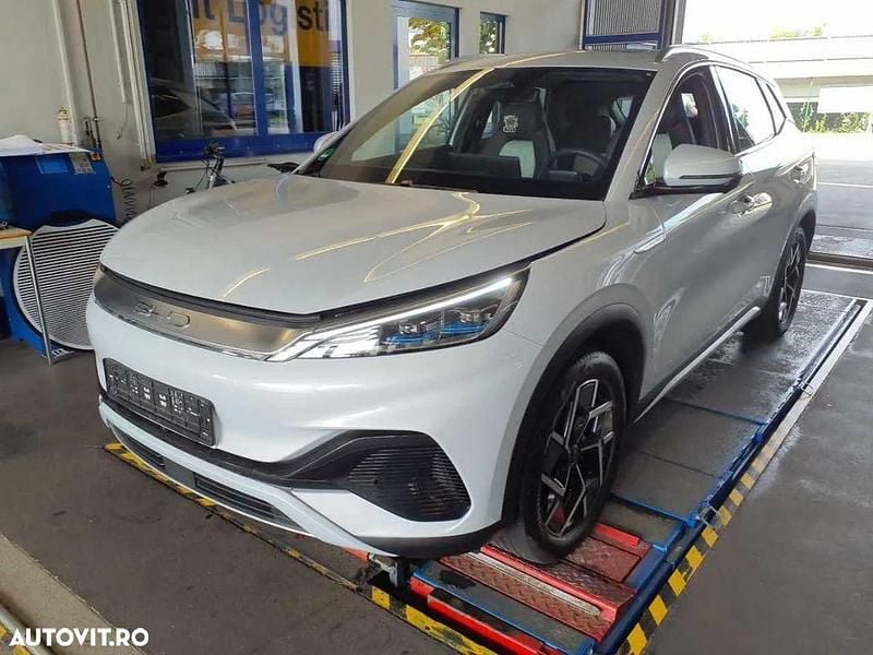 Culoarealb Utilizat 2023 BYD Atto 3 Design SUV | 26.608 EUR - Imagine 1/4
