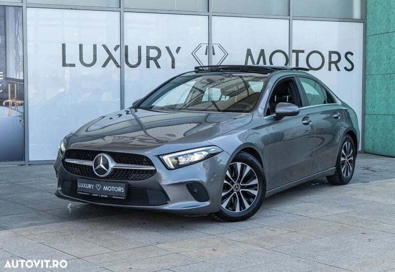 Gri Utilizat 2020 Mercedes A180 Berlinǎ | 23.205 EUR (Puțin scump) - Imagine 1/4