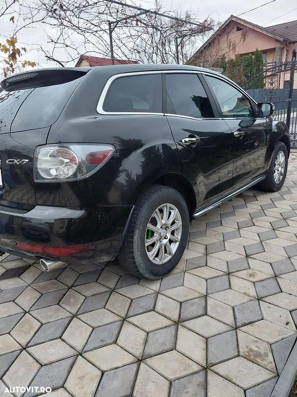 Culoarenegru Utilizat 2010 Mazda CX-7 SUV | 5.600 EUR (Preț OK) - Imagine 1/4