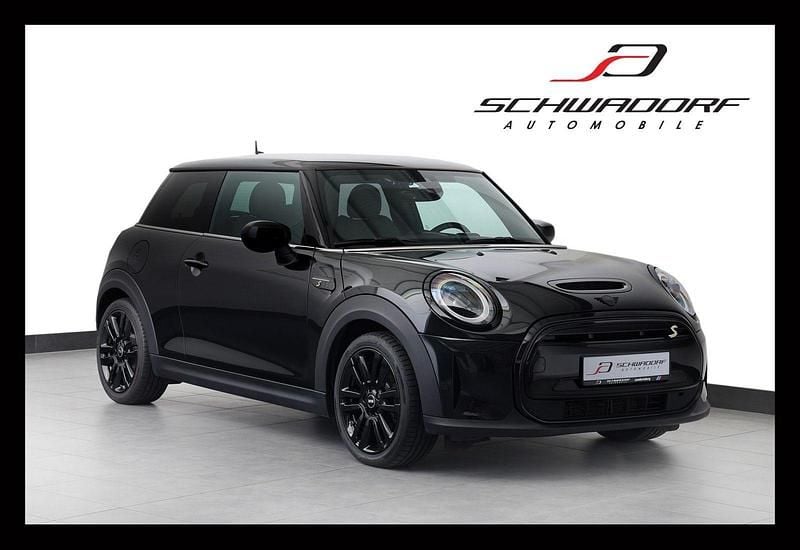 Utilizat 2022 Mini Cooper SE Classic Hatchback | 20.727 EUR - Imagine 1/1