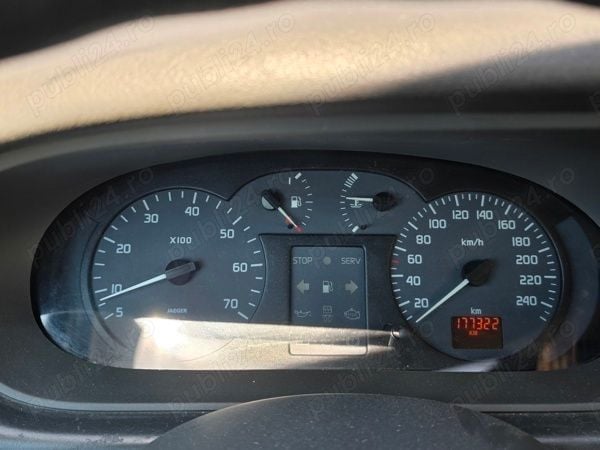 Utilizat 2003 Renault Scénic Monovolum | 1.500 EUR - Imagine 1/4