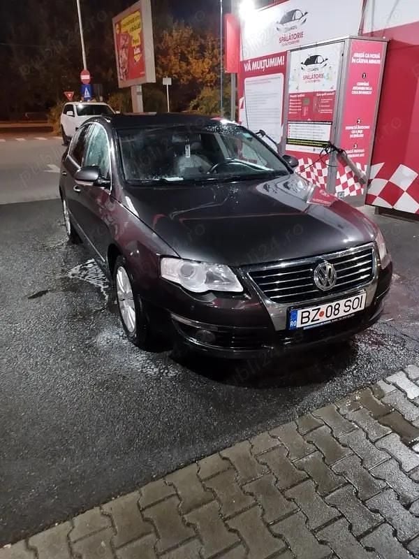 Utilizat 2006 VW Passat Berlinǎ | 2.900 EUR (Preț OK) - Imagine 1/4