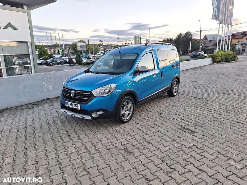 Culoarealbastru Utilizat 2020 Dacia Dokker Stepway Monovolum | 9.999 EUR (Preț OK) - Imagine 1/4