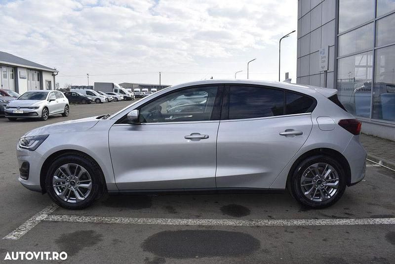Second-hand Ford Focus 125 CP (91 kW) 2022 Culoareargint Hatchback
