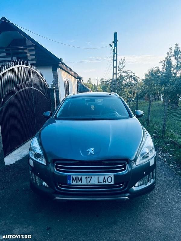 Culoarealte culori Utilizat 2013 Peugeot 508 RXH Break | 7.800 EUR (Preț bun) - Imagine 1/4