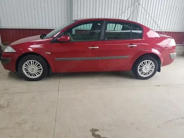 Rosu Utilizat 2008 Renault Mégane II Berlinǎ | 1.800 EUR (Preț OK) - Imagine 1/4