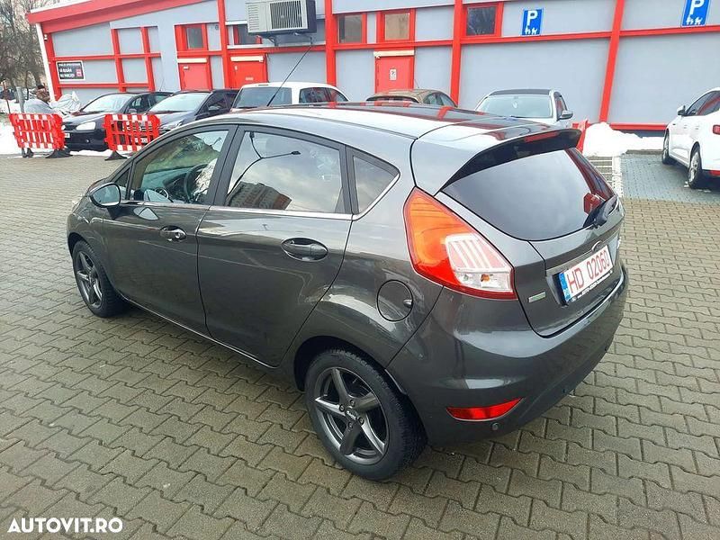 Second-hand Ford Fiesta Titanium 101 CP (74 kW) 2017 Culoaregri