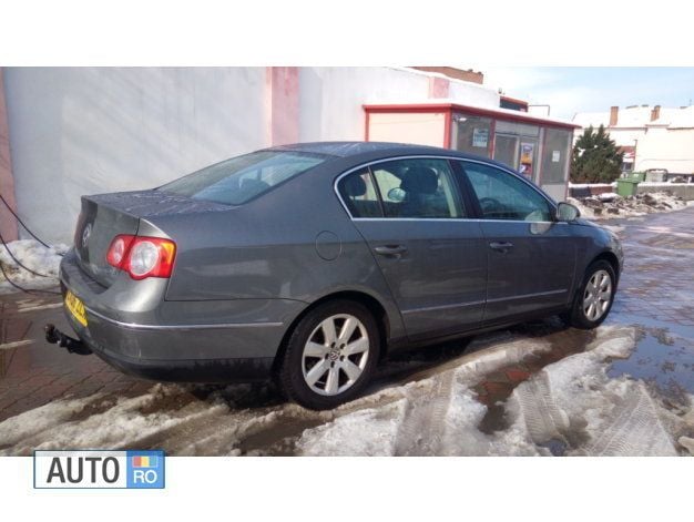 Second-hand VW Passat 130 CP (95 kW) 2006 Gri Berlinǎ