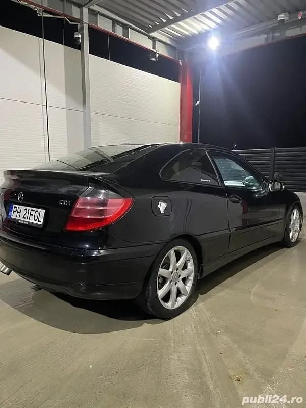 Second-hand Mercedes C220 150 CP (110 kW) 2003 Coupe