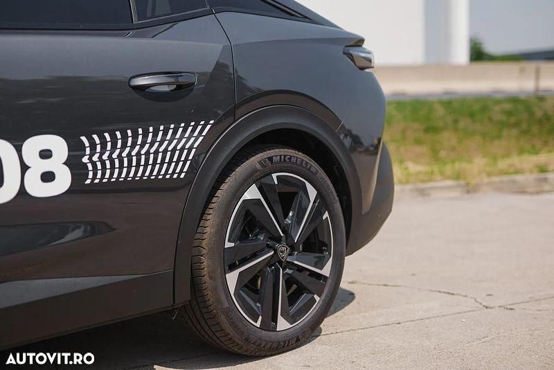 Second-hand Peugeot 408 Allure 130 CP (95 kW) 2023 Culoaregri Hatchback