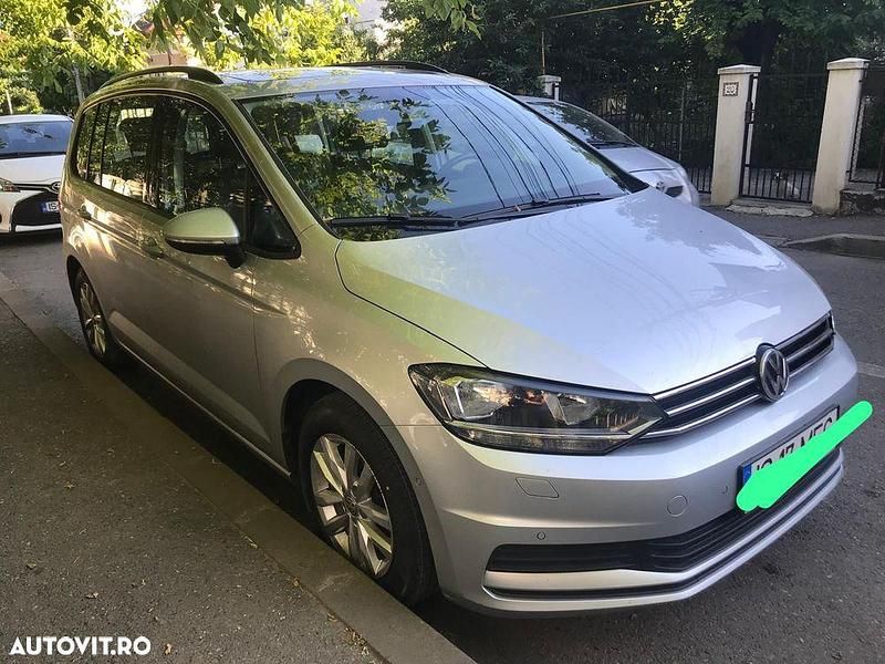 Second-hand VW Touran 149 CP (109 kW) 2017 Culoareargint Monovolum