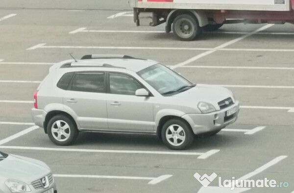 Argintiu Utilizat 2007 Hyundai Tucson SUV | 3.500 EUR (Preț OK) - Imagine 1/4