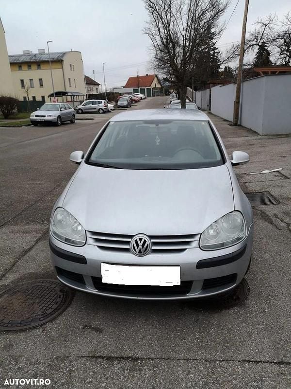 Argintiu Utilizat 2005 VW Golf IV Comfortline Hatchback | 1.850 EUR (Preț OK) - Imagine 1/4