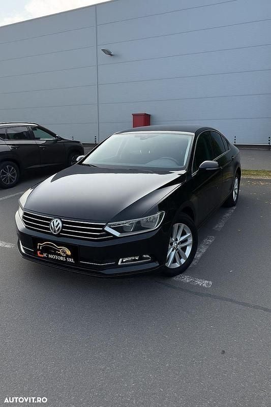 Negru Utilizat 2017 VW Passat Comfortline Berlinǎ | 10.690 EUR (Super Preț) - Imagine 1/4