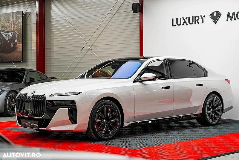 Culoarealb Nouă 2025 BMW 740 Executive Berlinǎ | 137.335 EUR - Imagine 1/4