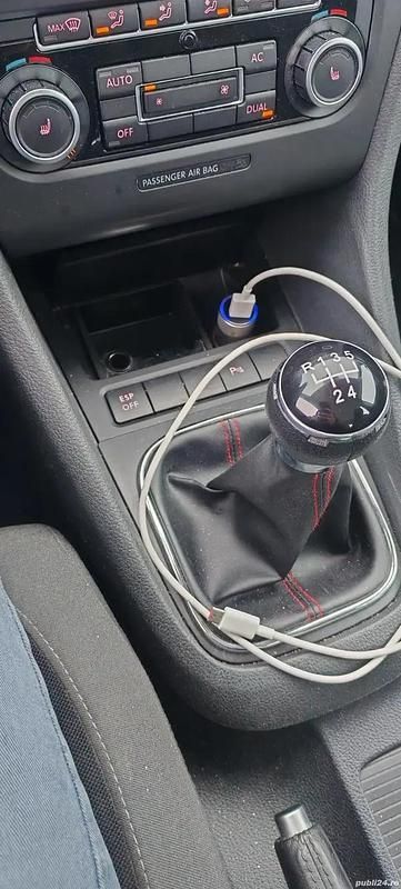 Second-hand VW Golf VI 95 CP (69 kW) 2009 Gri Hatchback