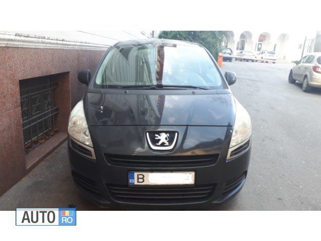 Negru Utilizat 2010 Peugeot 5008 Monovolum | 4.100 EUR (Scump) - Imagine 1/4